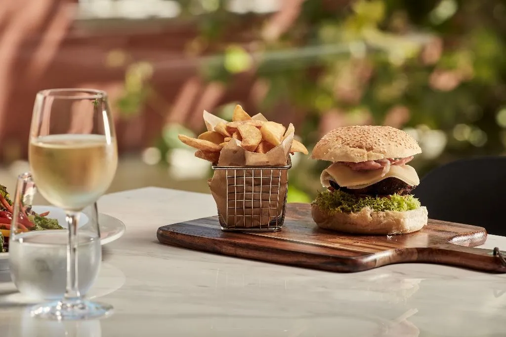 Restaurant, Ibis Styles Heraklion Central, Crete