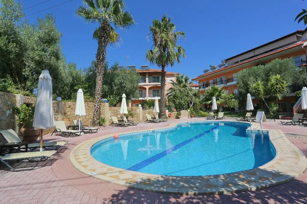Pool, Aloni, Halkidiki