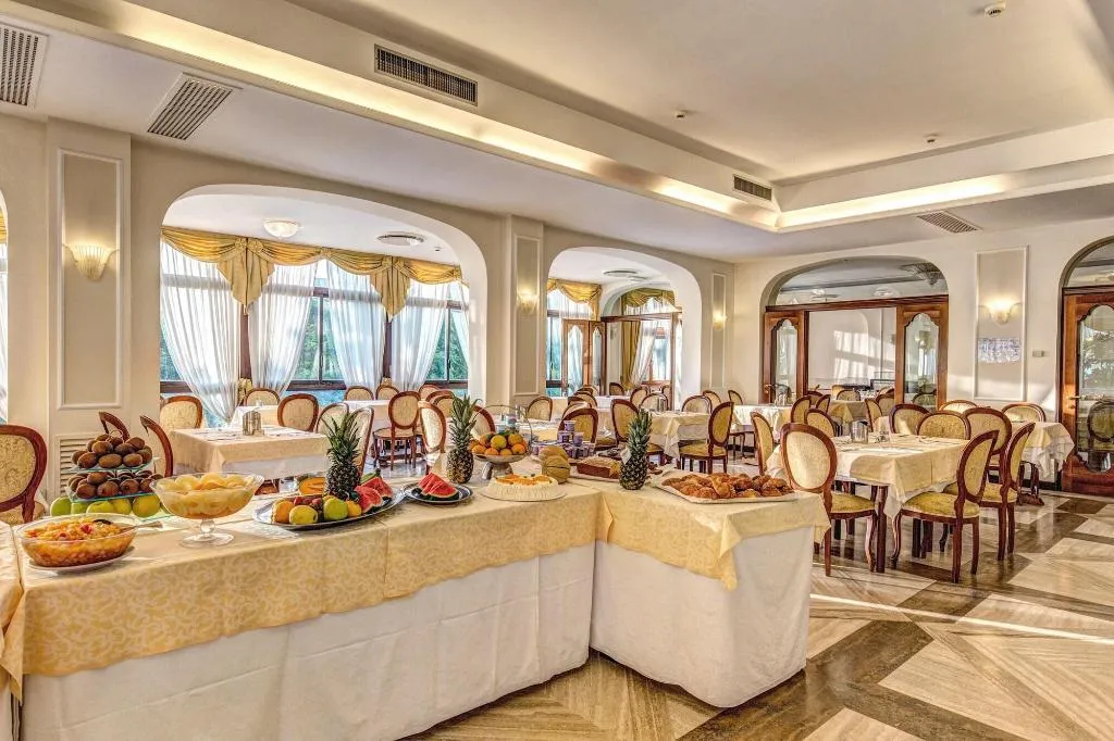 Restaurant, Grand Hotel Hermitage & Villa Romita, Naples
