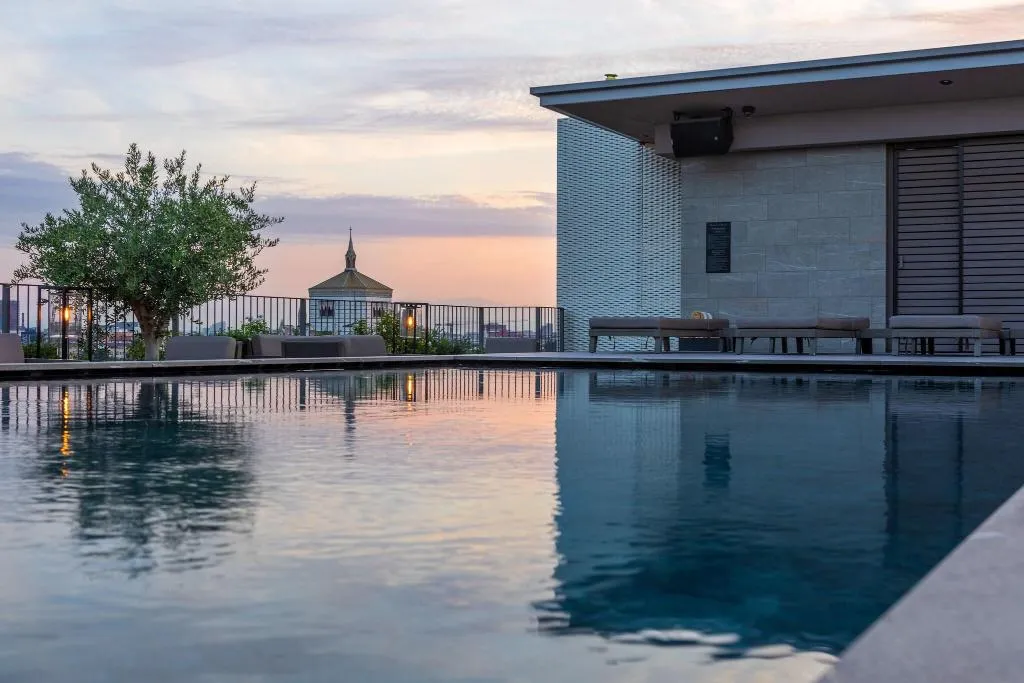 Pool, Hotel Viu Milan, Milan