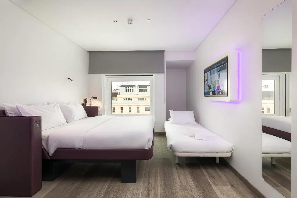 DOUBLE QUEEN SIZE BED Room, Yotel Porto, Porto