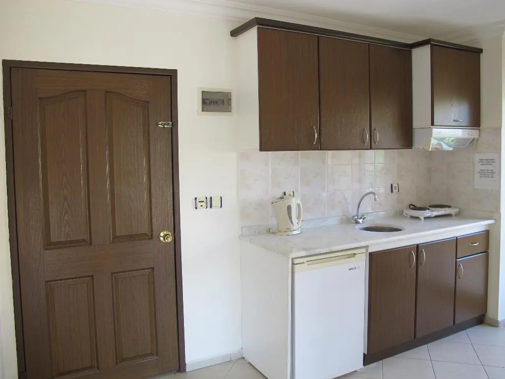 Room, Liman Apart, Dalaman