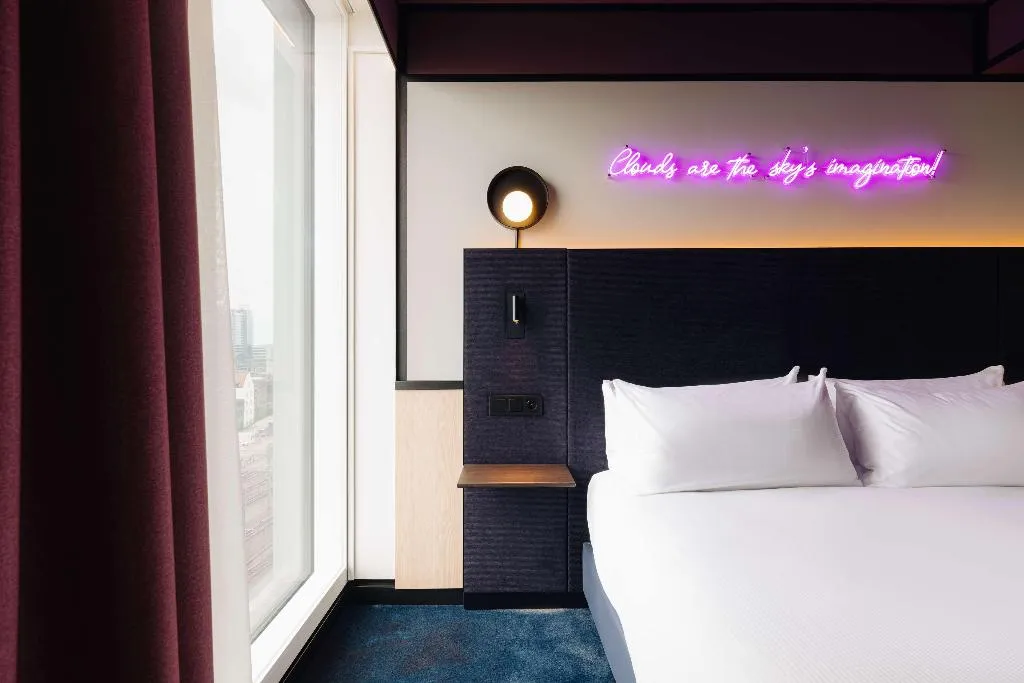 SUITE WITH BALCONY Room, DoubleTree by Hilton Amsterdam Centraal Station, Amsterdam