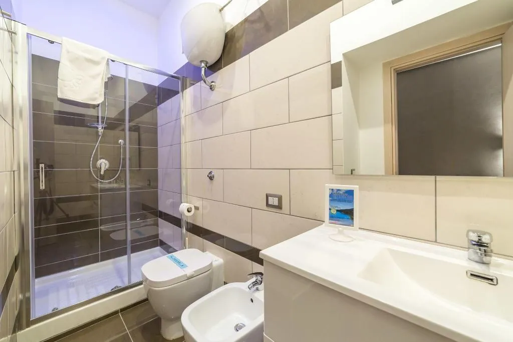 Room, Be Italian Bovio Flats, Naples