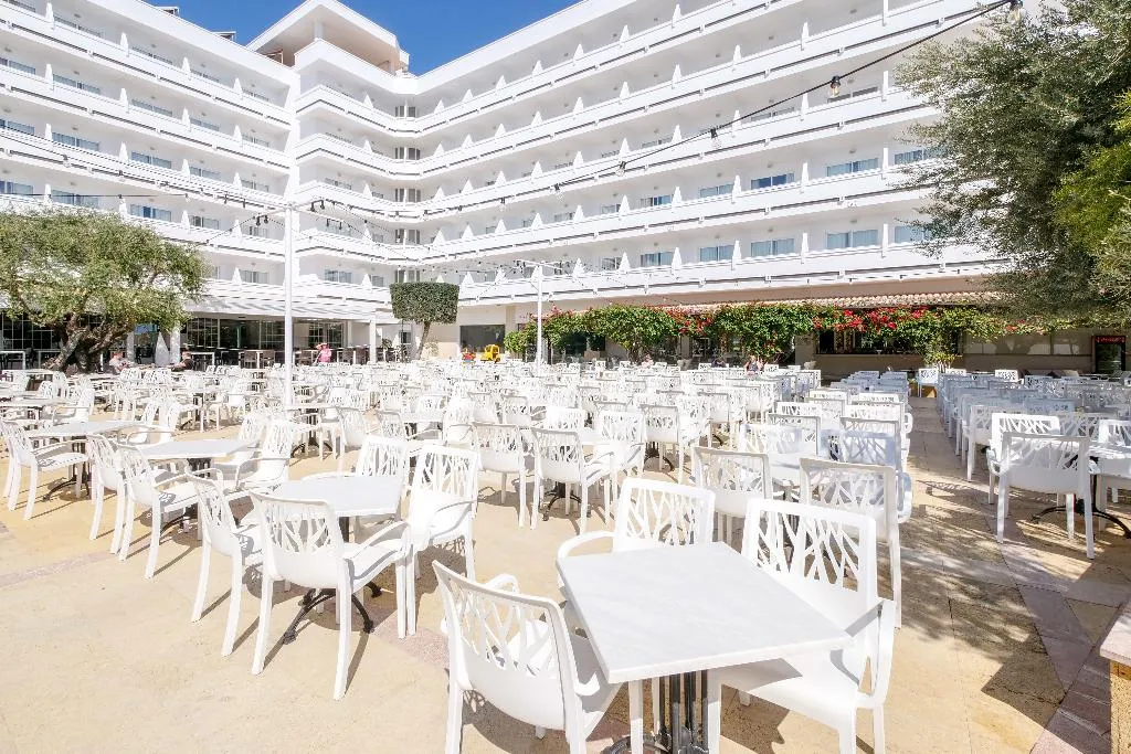 Sports and Entertainment, Hotel Condesa, Majorca
