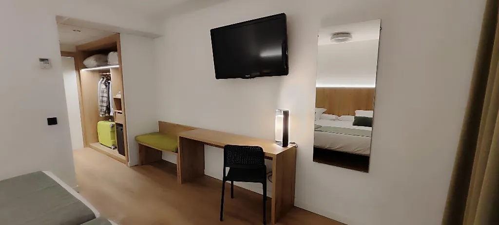 QUADRUPLE STANDARD Room, Ohtels Carabela, Costa De La Luz