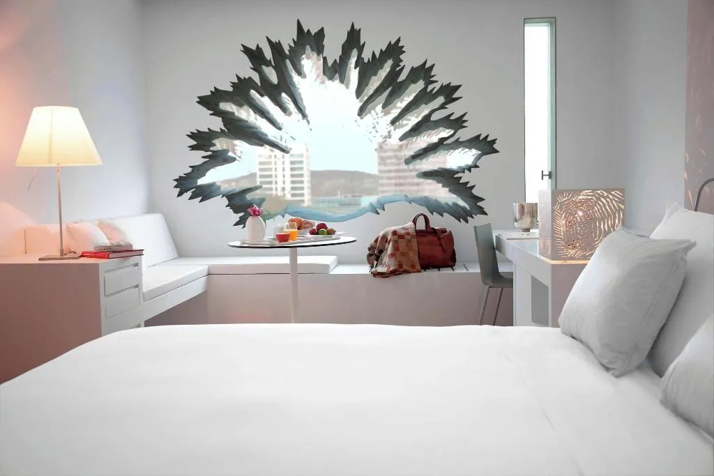 DOUBLE SUPERIOR WITH VIEWS Room, Renaissance Barcelona Fira, Barcelona