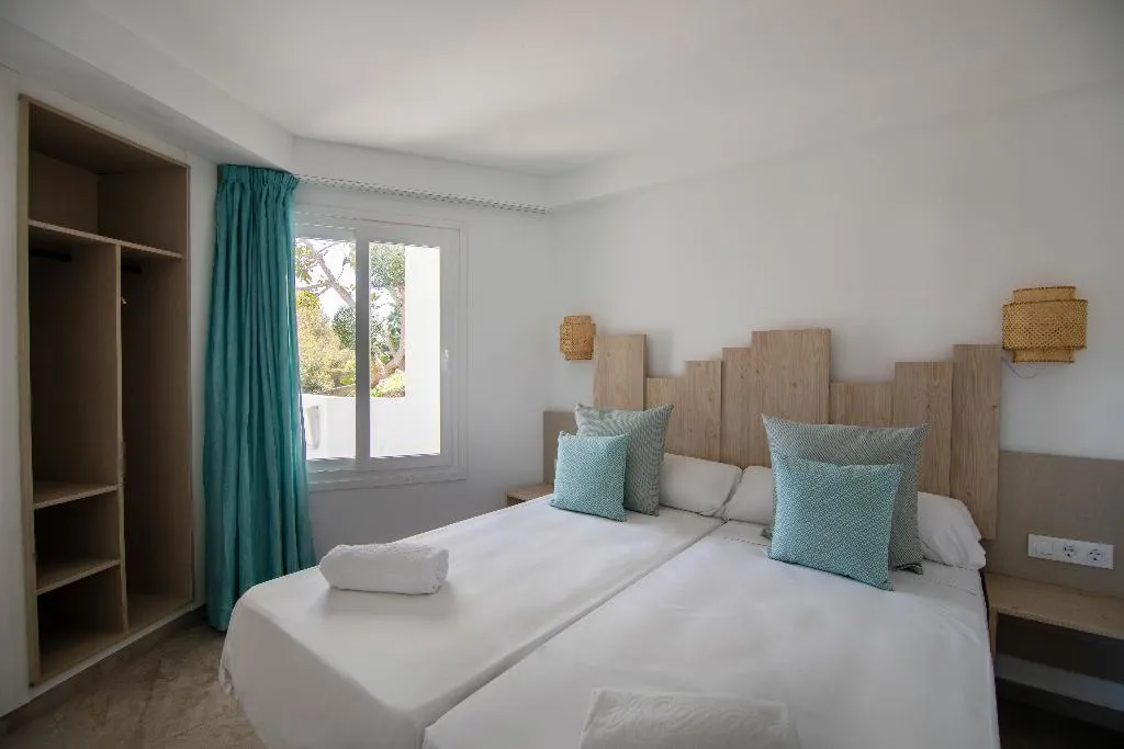 APARTMENT THREE BEDROOMS Room, MarSenses Ferrera Blanca Family Hotel, Majorca