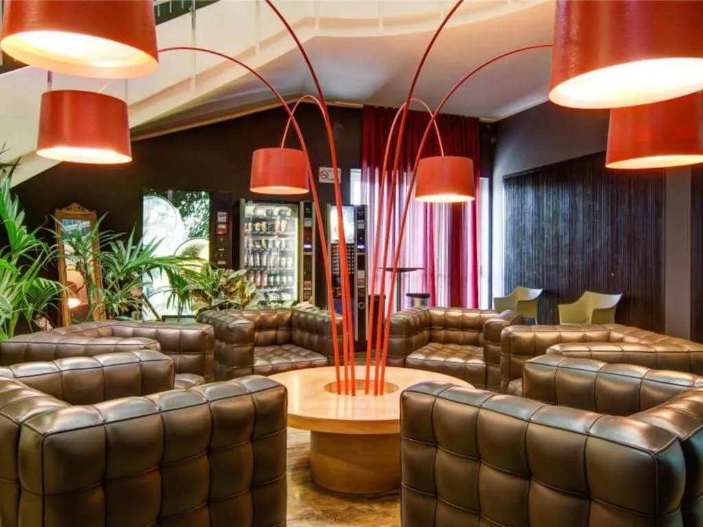 Lobby, Residence Cenisio, Milan