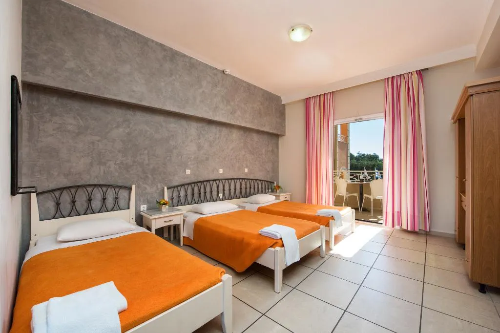 TRIPLE POOL VIEW Room, Kavos Plaza, Corfu