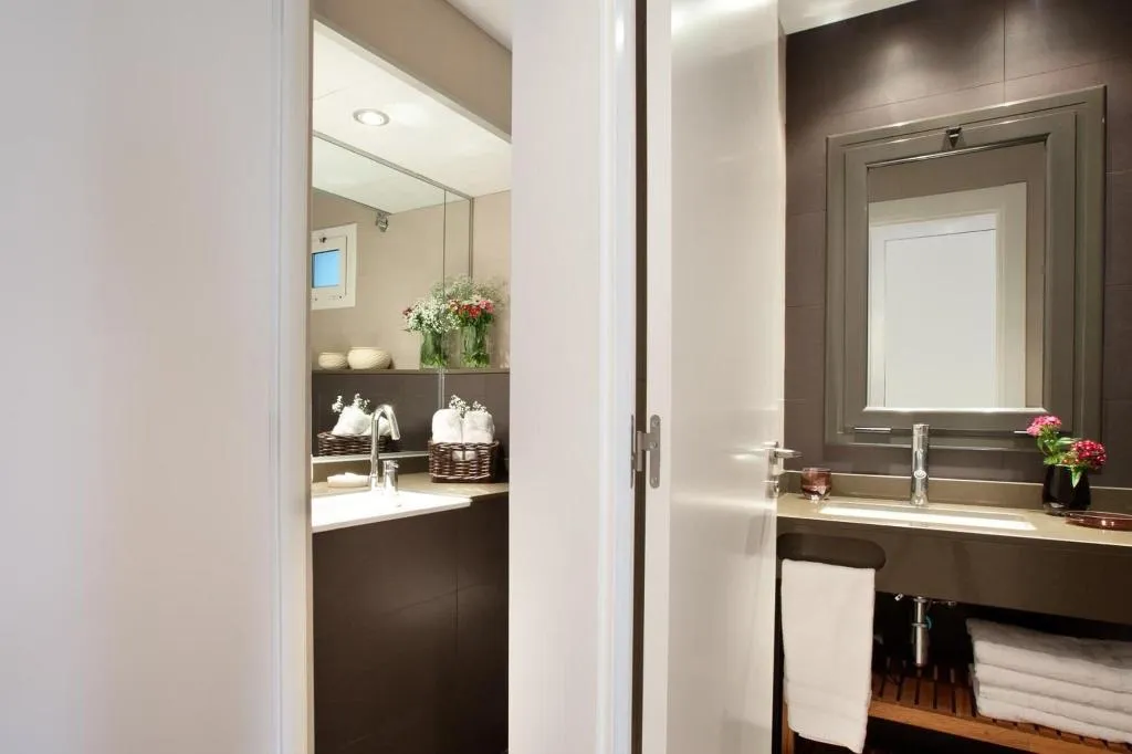 Room, Enjoybcn Gaudi Apartments, Barcelona