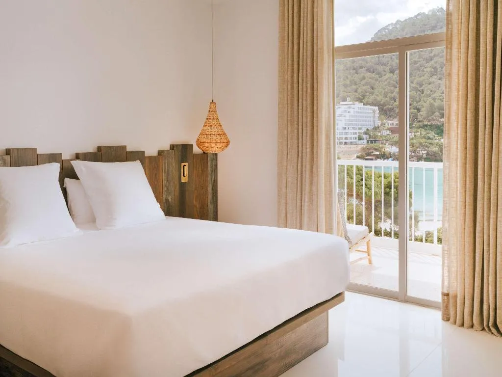 SUITE SEA VIEW Room, HYDE Hotel Ibiza, Ibiza
