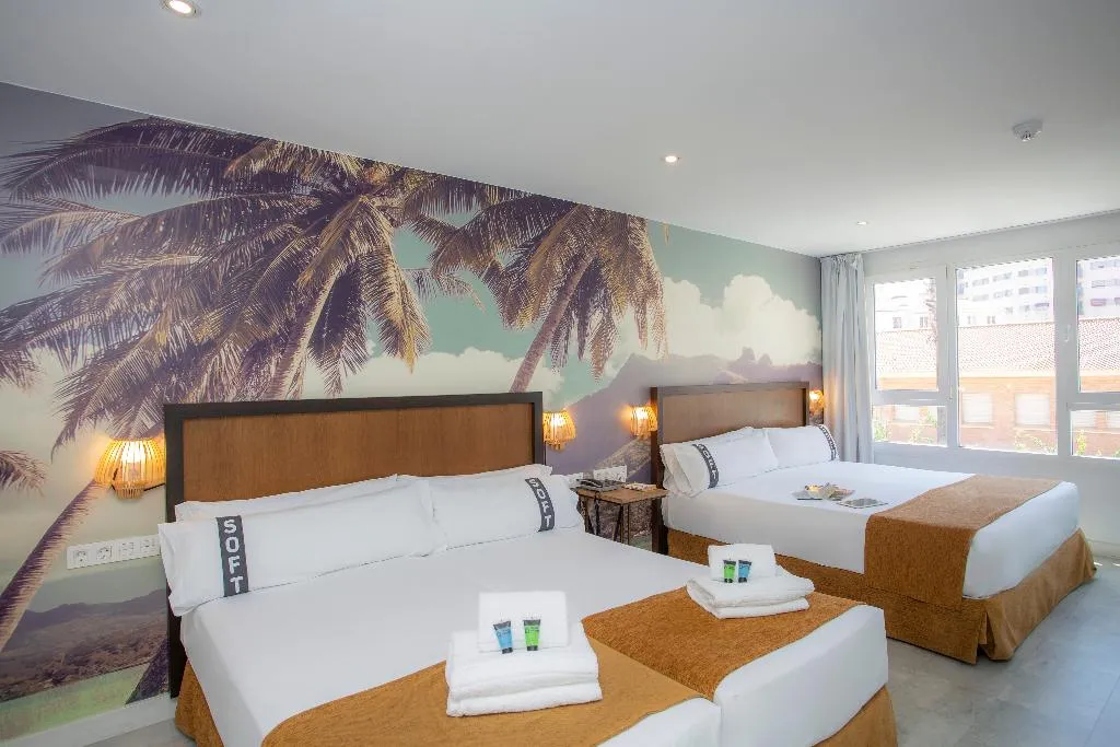 QUADRUPLE STANDARD Room, Casual del Mar Málaga, Costa Del Sol