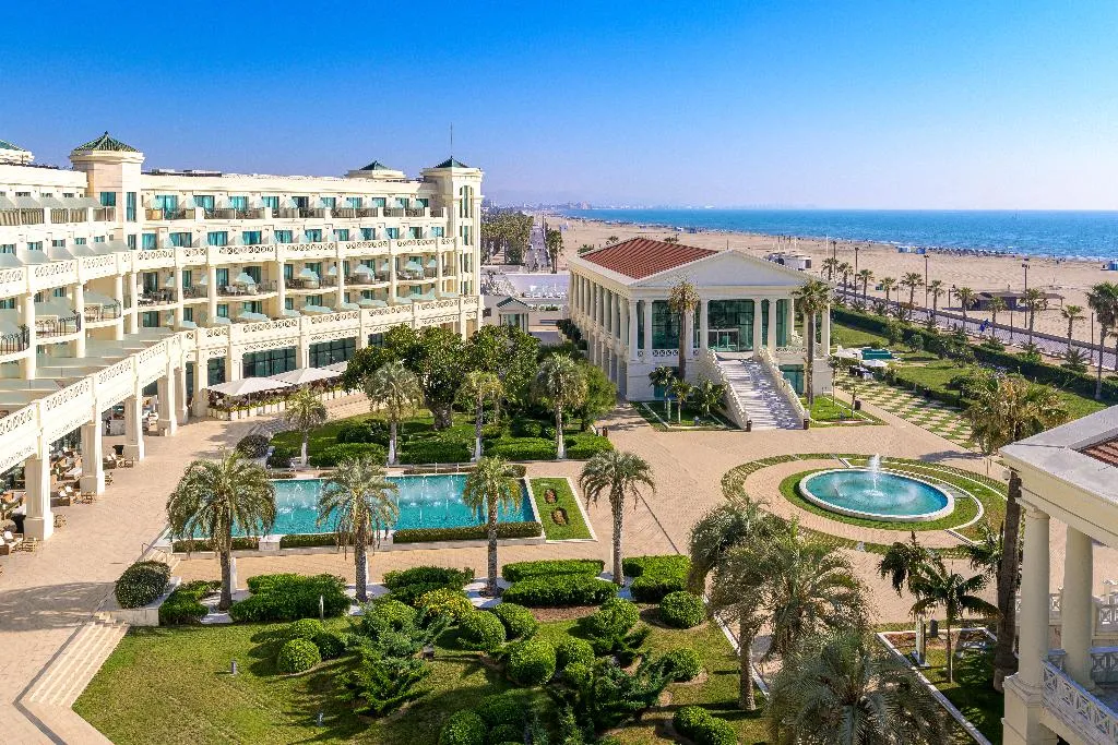 Beach, Santos Las Arenas Balneario Resort, Valencia