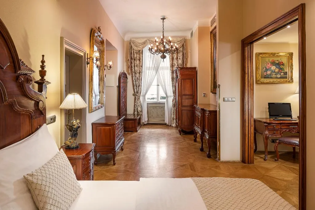 SUITE STANDARD Room, Iron Gate Hotel & Suites Prague by BHG, Prague