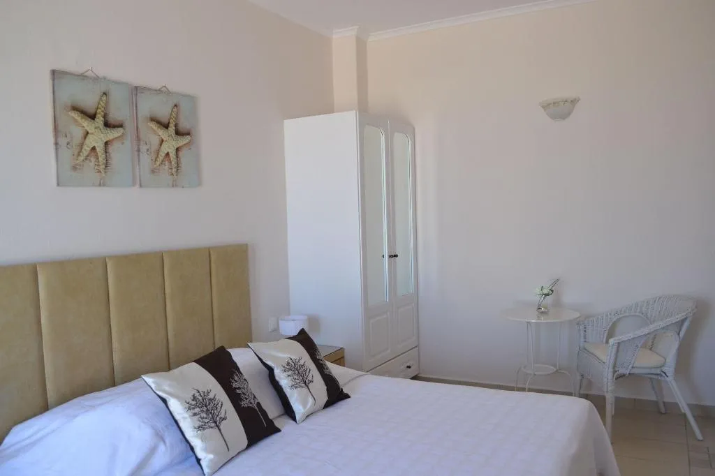 Room, Dream Island Hotel, Santorini