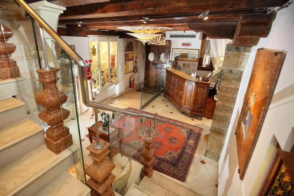 Lobby, Ca Pagan, Venice