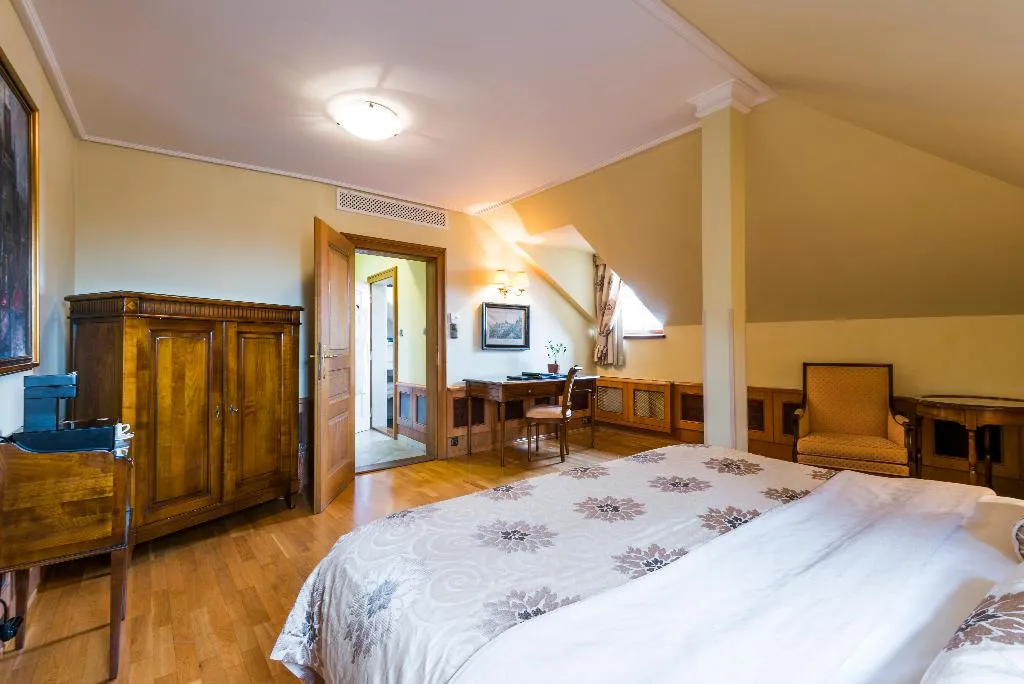 Double or Twin DELUXE Room, Golden Well, Prague