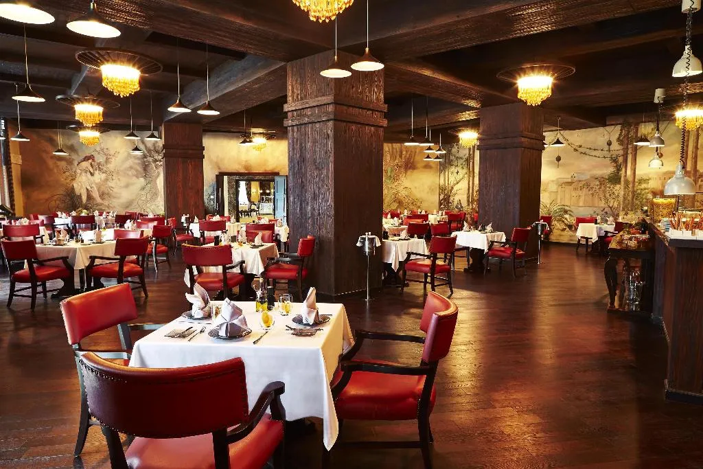 Restaurant, Kempinski Palace Cairo, Cairo