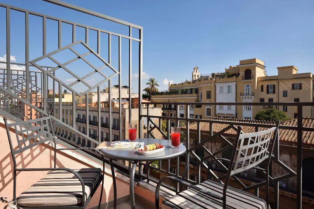 SUITE WITH JACUZZI WITH VIEWS Room, Grand Hotel Palatino, Rome