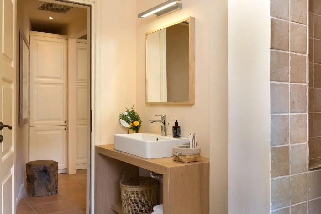 Room, Kapsaliana Village Hotel, Crete