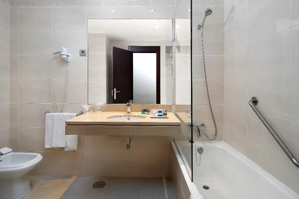 Double or Twin STANDARD Room, Hcc Regente, Barcelona