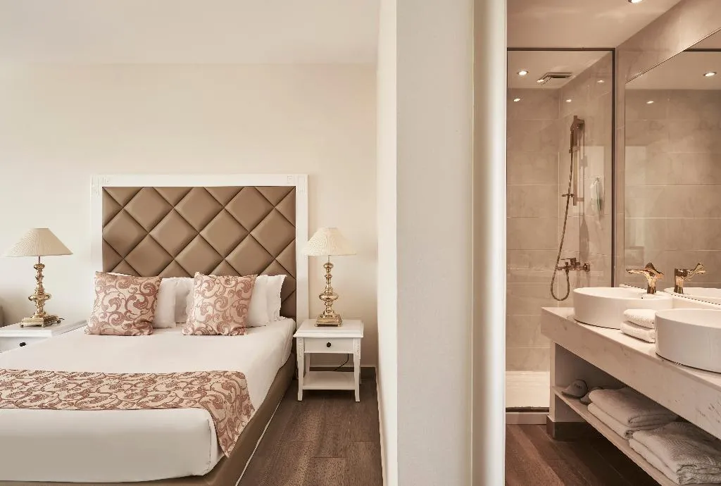 Double or Twin SUPERIOR POOL VIEW Room, Sandy Villas, Corfu