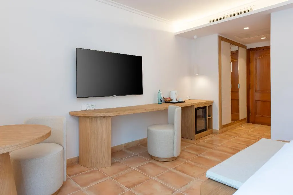 JUNIOR SUITE SUPERIOR POOL VIEW Room, Valentin Star Adults Only, Menorca
