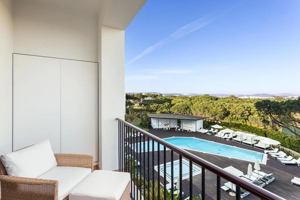 Room, Pine Cliffs Ocean Suites, Algarve