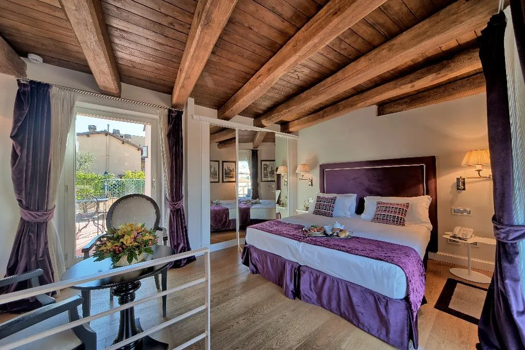 SUITE SUPERIOR Room, Trevi Palace Luxury Inn, Rome