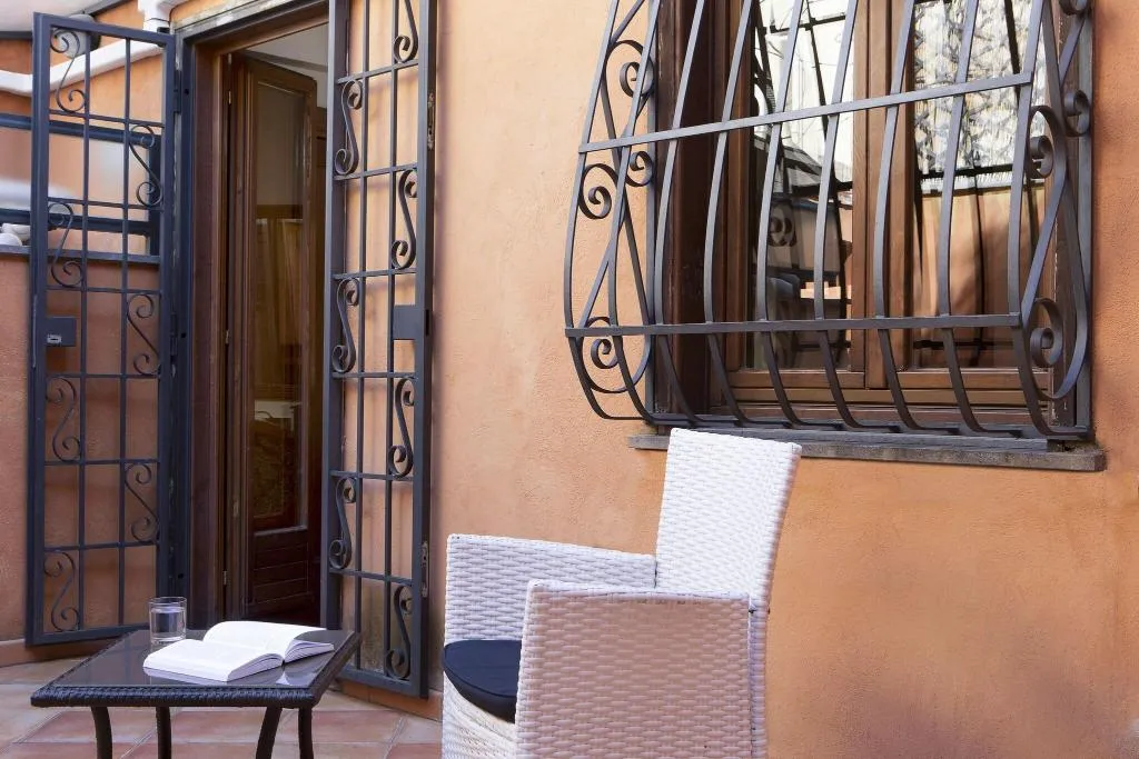 Terrace, Teatro Pace 33, Rome