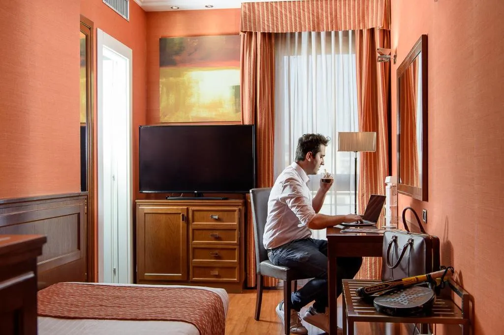 SINGLE COMFORT Room, Grand Hotel Adriatico, Florence