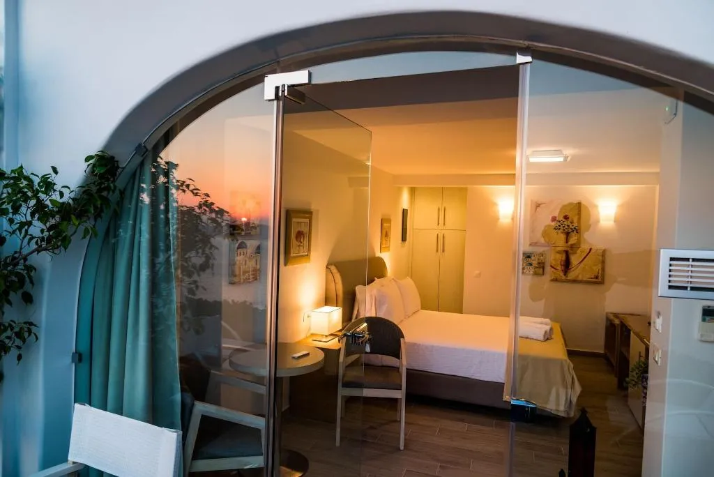 Room, Kratiras View Luxury Suites, Santorini