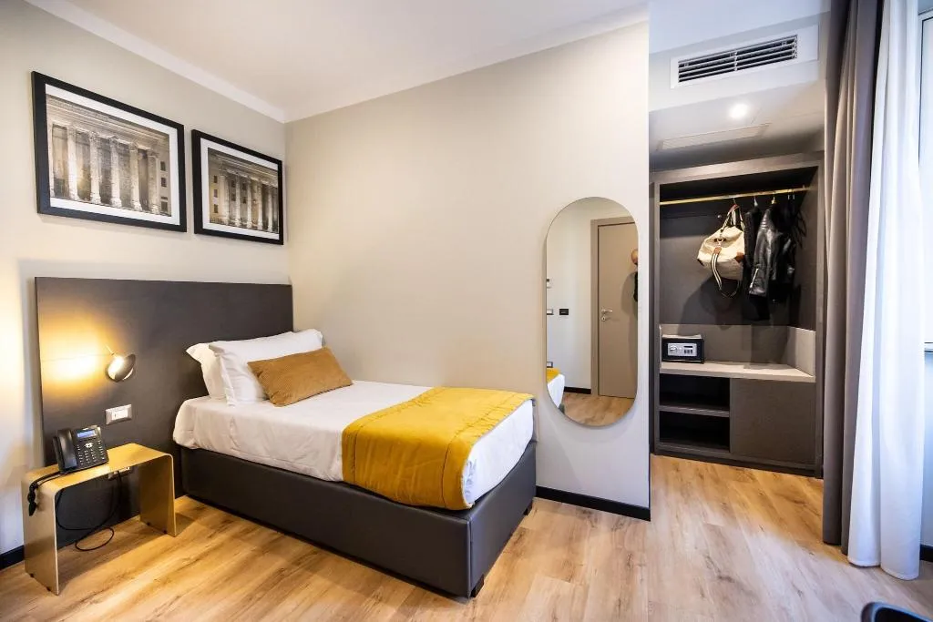 SINGLE COMFORT Room, The Cross, Rome