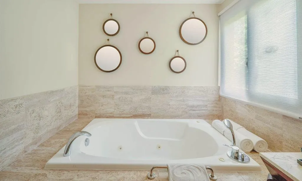 SUITE BEACH FRONT Room, Grand Palladium Select White Sand Resort & Spa AI, Cancun Area