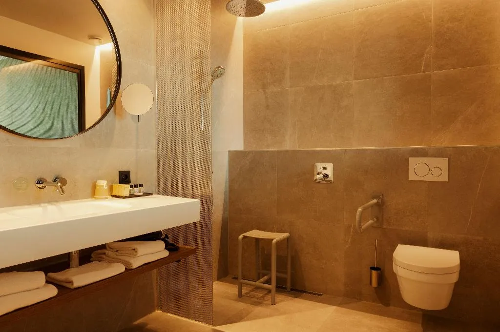 TWIN Accessible Two Double beds Room, Van der Valk Hotel Amsterdam Zuidas, Amsterdam
