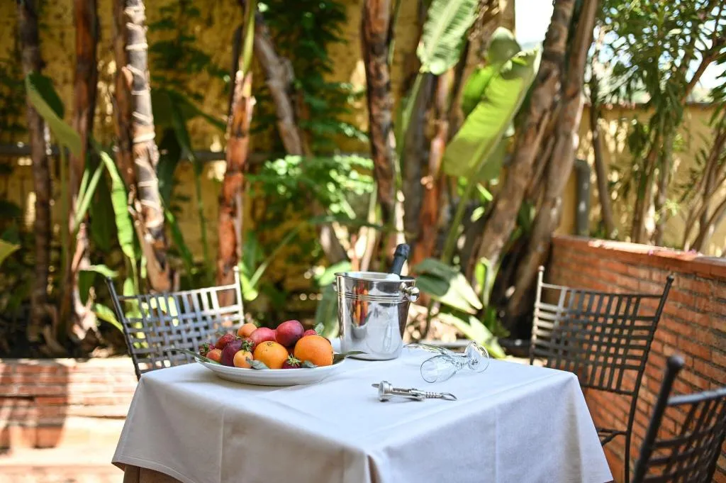 Terrace, Hotel Baia Delle Sirene, Taormina
