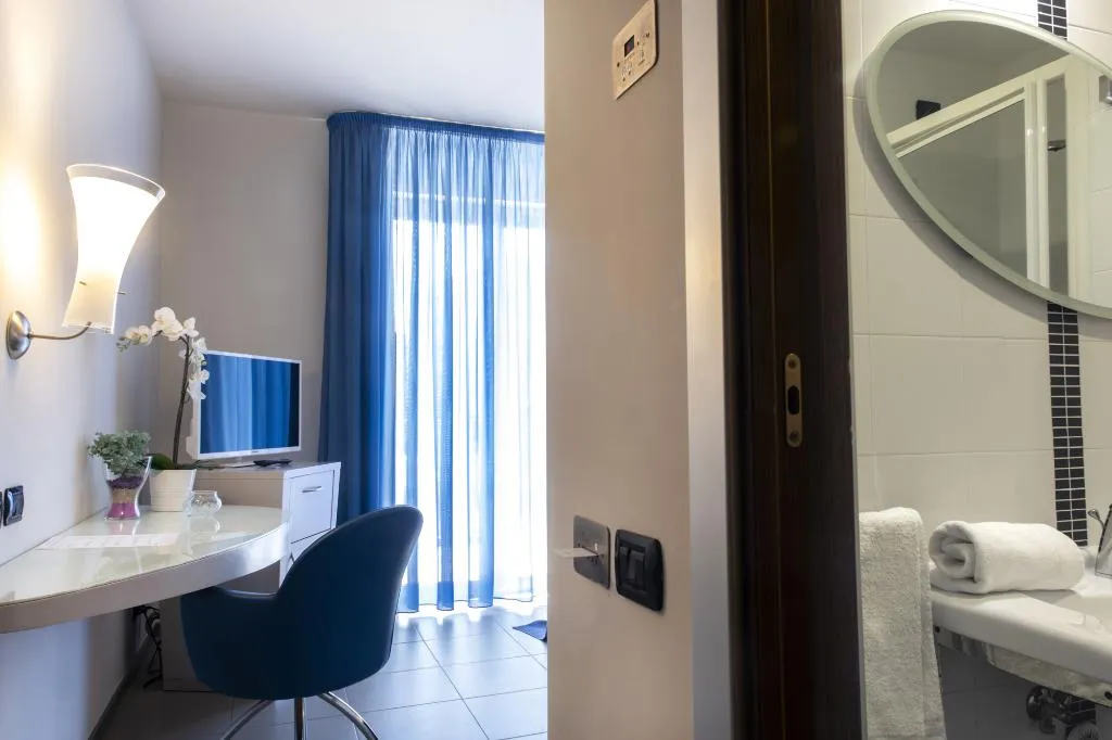 Room, Kore, Catania
