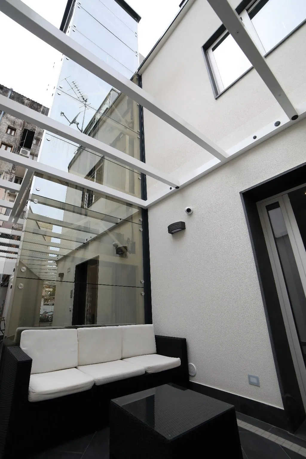 General view, 8 Room Hotel, Catania