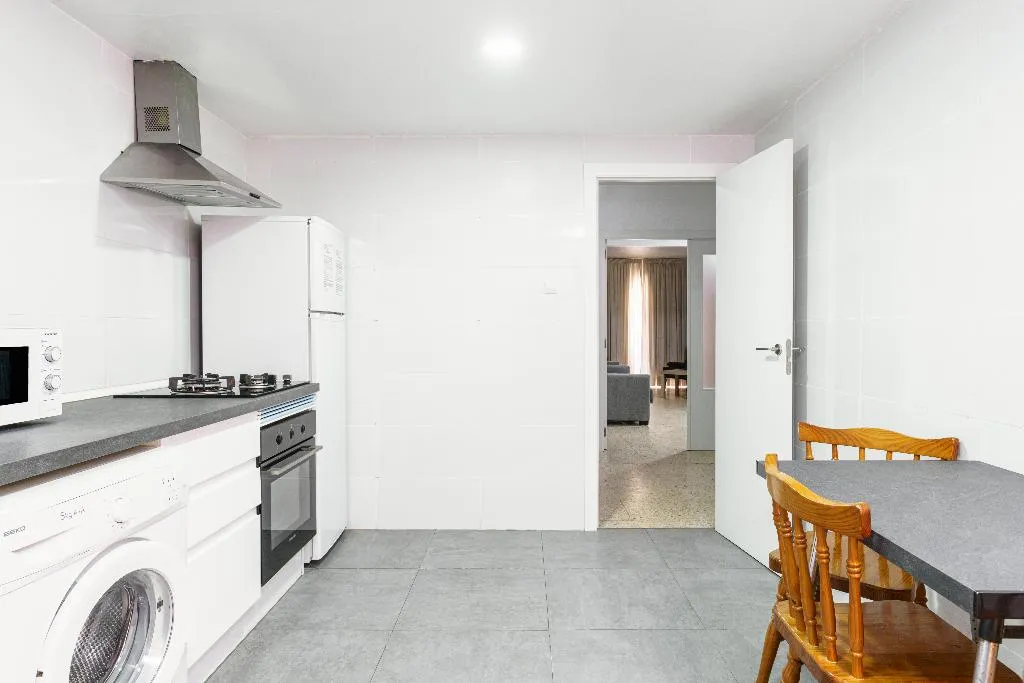 APARTMENT THREE BEDROOMS TWO BATHROOMS Room, Apartamentos Maja Beach, Costa Blanca