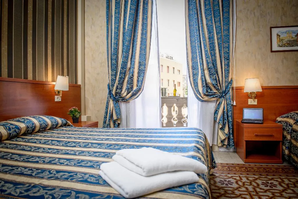 TRIPLE STANDARD Room, Emmaus, Rome