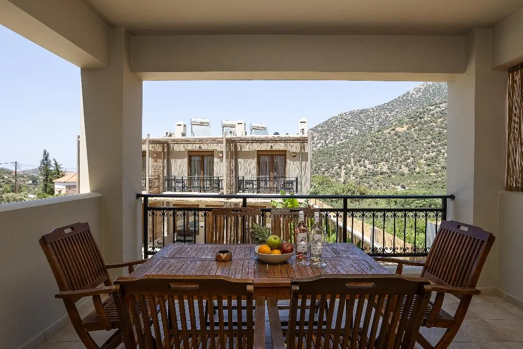 VILLA FOUR BEDROOMS Room, Pantheon Villas & Suites, Crete