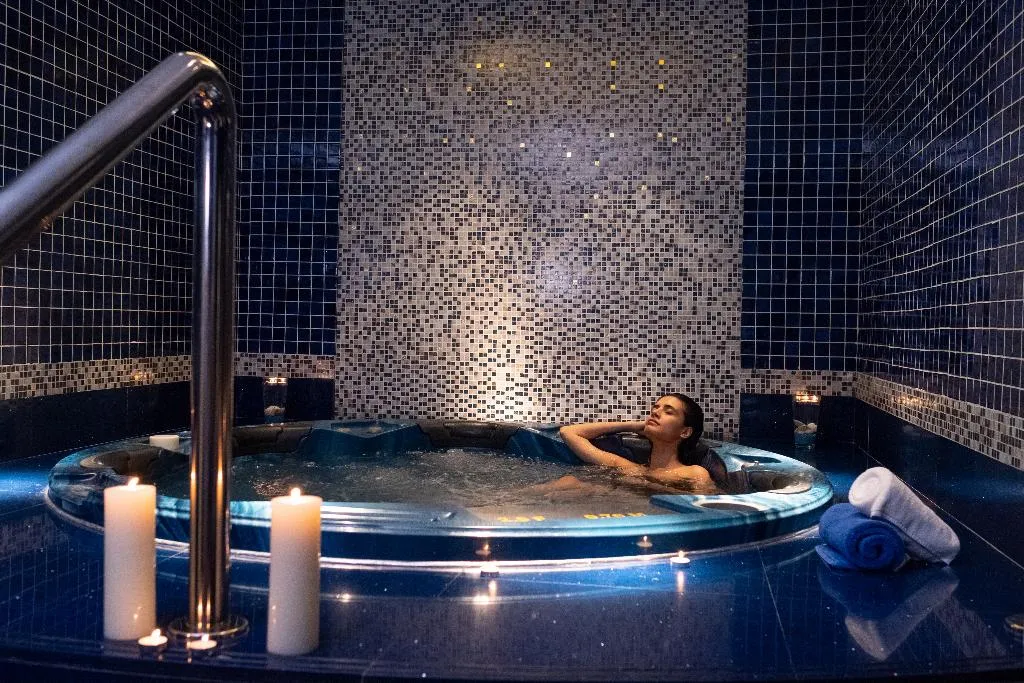 Sports and Entertainment, JA Ocean View Hotel, Jumeirah Beach Dubai, Dubai