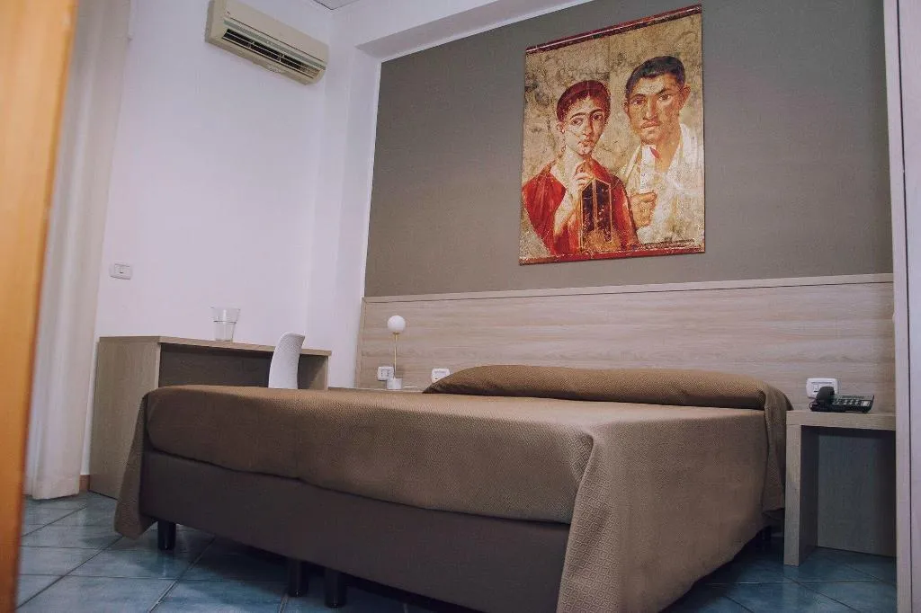 Room, Hotel Piccolo Sogno, Naples