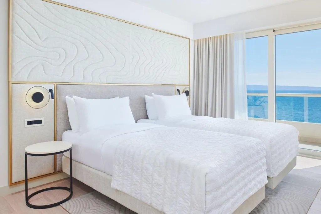 TWIN SEA VIEW WITH BALCONY Room, Le Meridien Lav Split, Split