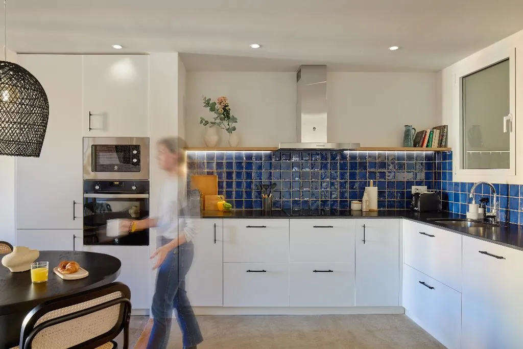 APARTMENT CAPACITY 4 TWO BEDROOMS Room, Factory Apartments Barcelona, Barcelona