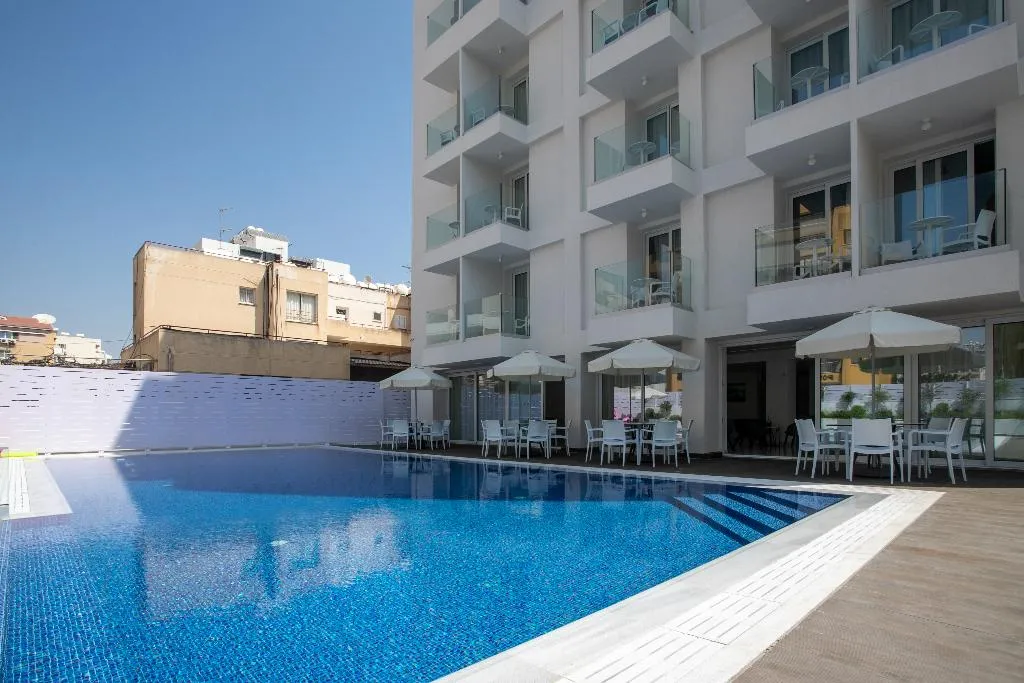 Pool, Best Western Plus Larco Hotel, Cyprus