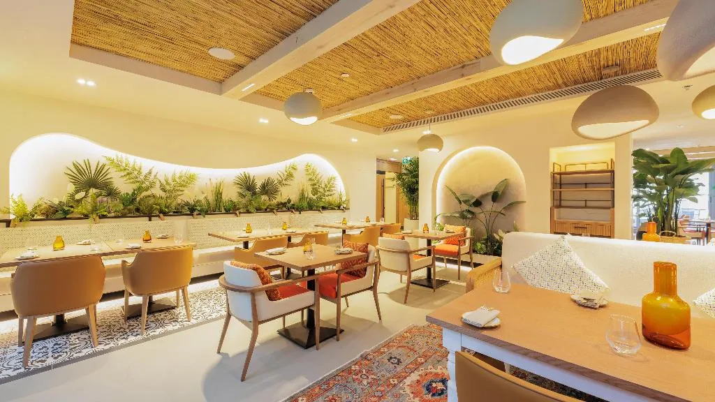 Restaurant, Holiday Inn Dubai Village Circle by IHG, Dubai