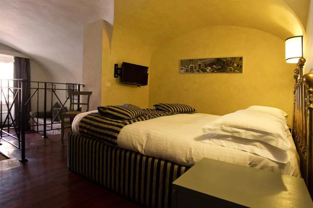 Room, Teichner Suite, Rome