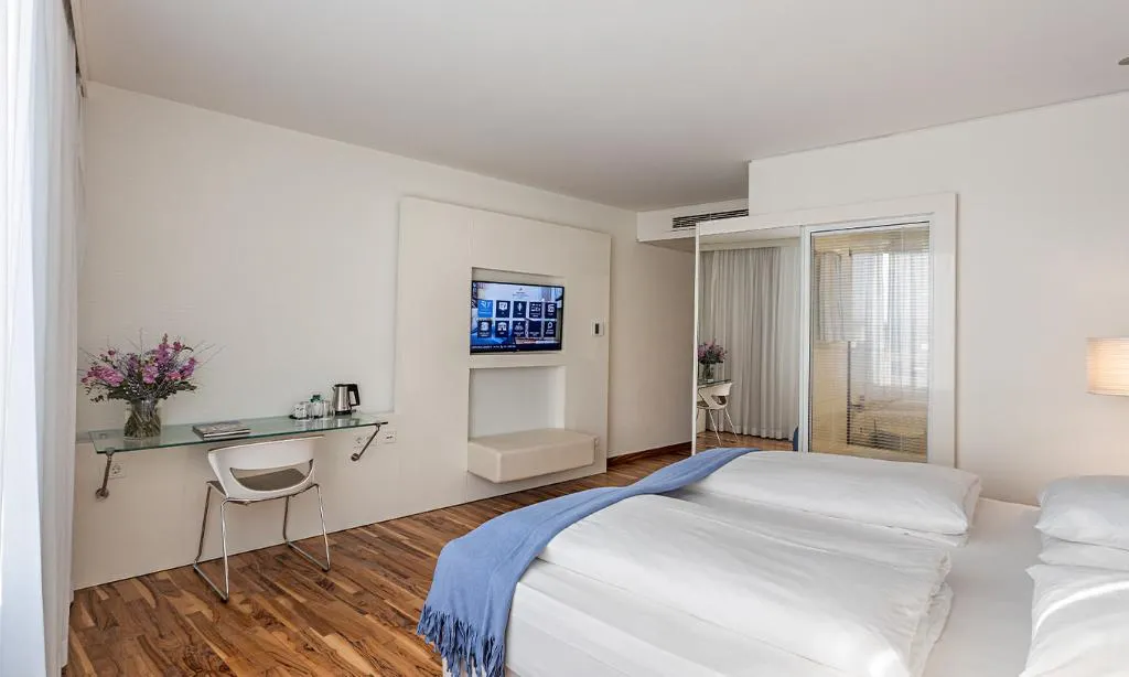 SINGLE DELUXE WITH VIEWS Room, Pestana Berlin Tiergarten City Hotel, Berlin